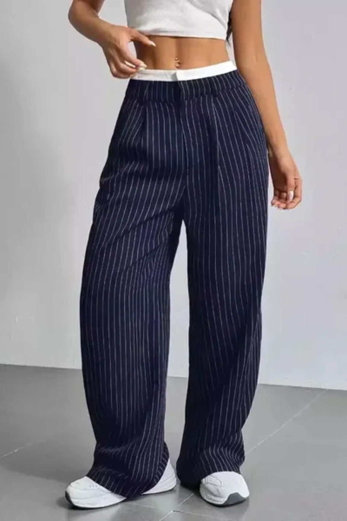 Striped – Wide Leg Pants with Utility Pockets