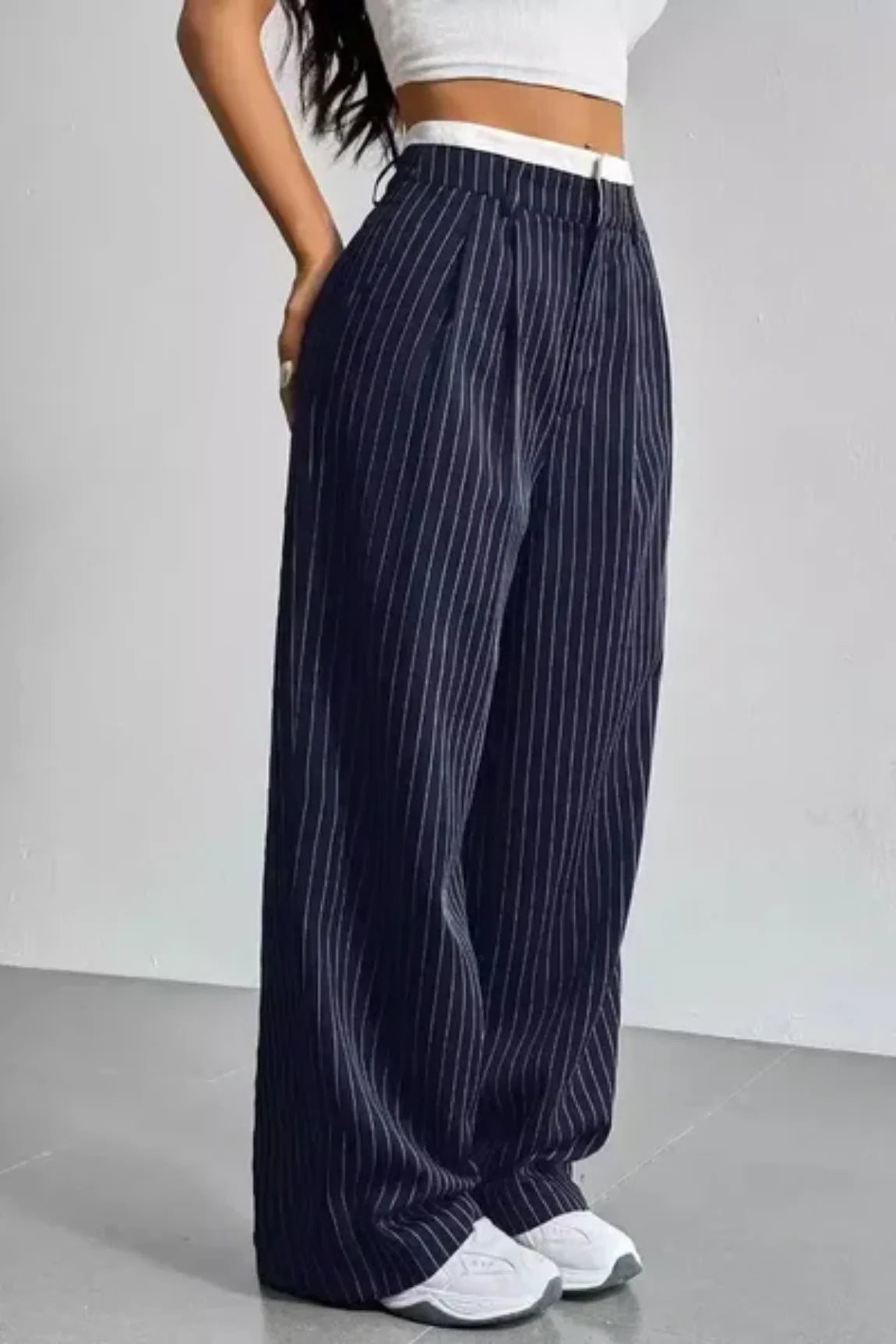 Striped – Wide Leg Pants with Utility Pockets