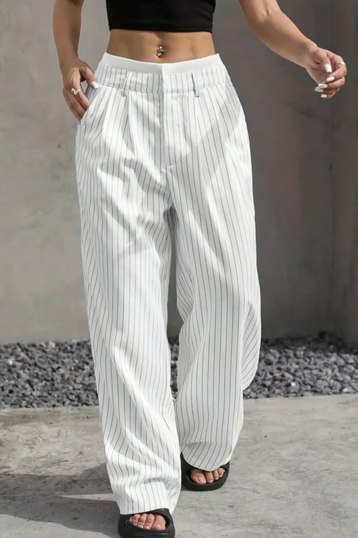Striped – Wide Leg Pants with Utility Pockets