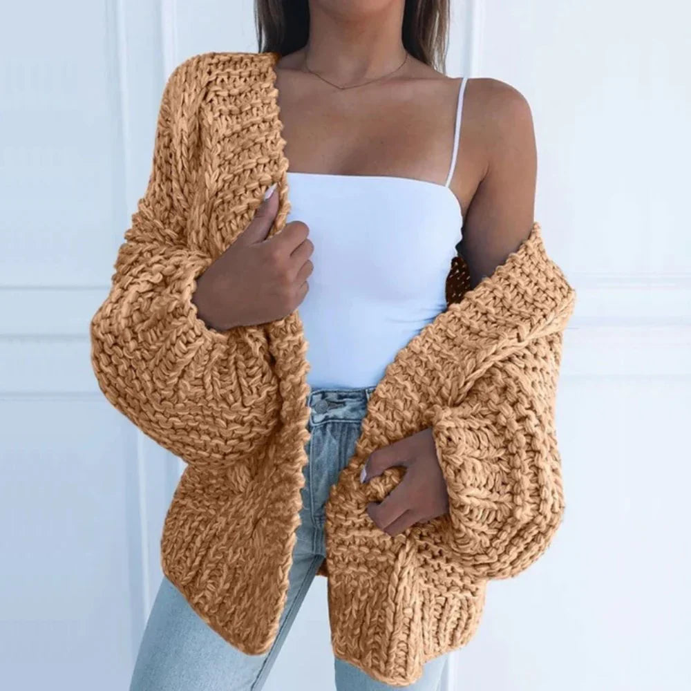 Makayla – Relaxed Cardigan for Effortless Cozy Elegance