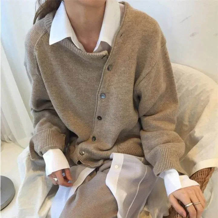 Roma - CASHMERE CARDIGAN WITH BUTTON DETAILS