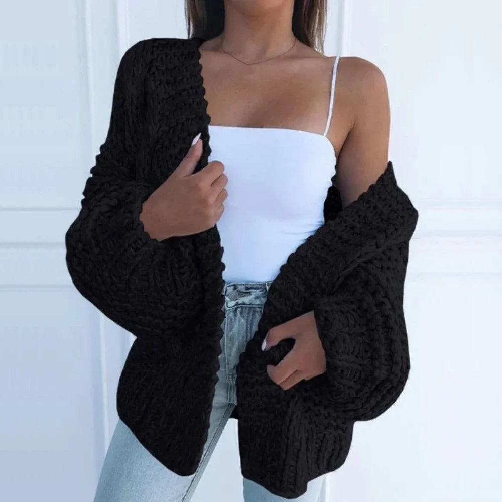 Makayla – Relaxed Cardigan for Effortless Cozy Elegance