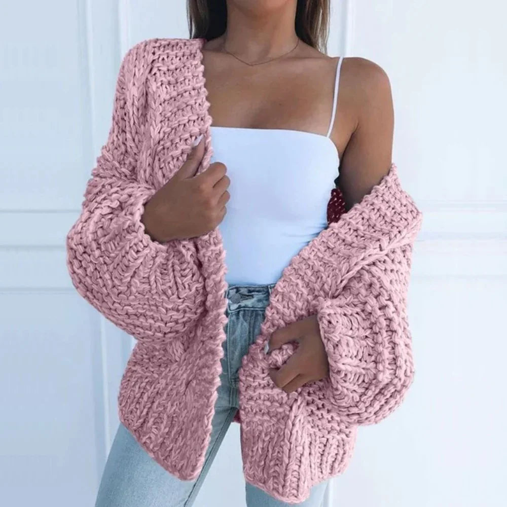 Makayla – Relaxed Cardigan for Effortless Cozy Elegance